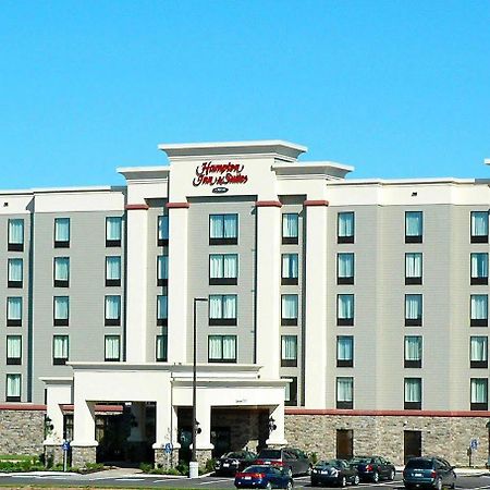 Hampton Inn & Suites By Hilton Moncton Exterior foto