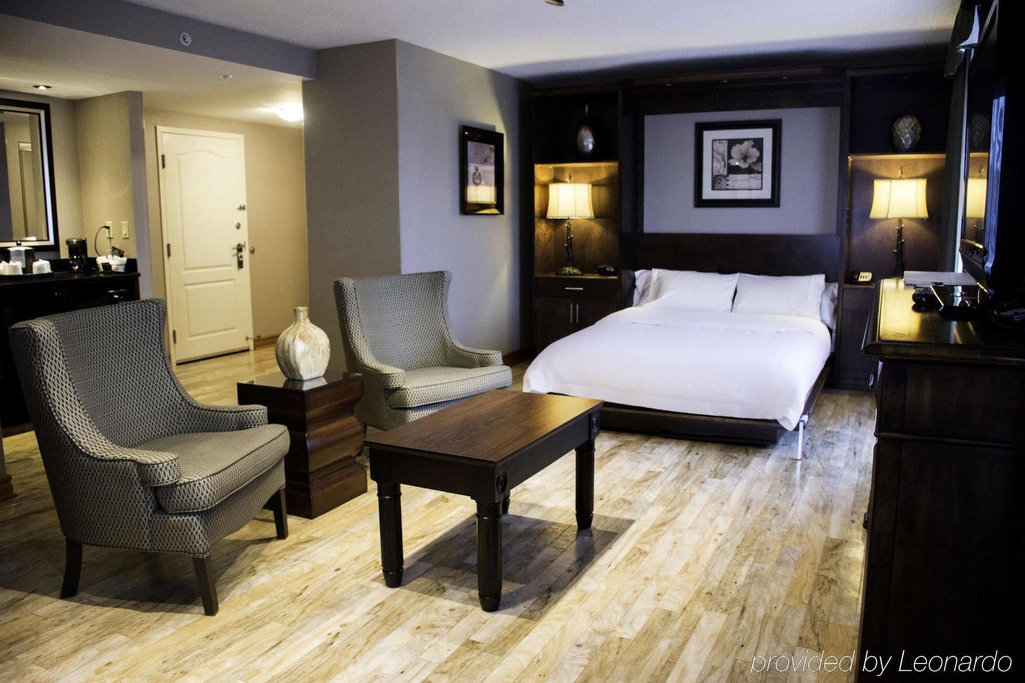 Hampton Inn & Suites By Hilton Moncton Exterior foto