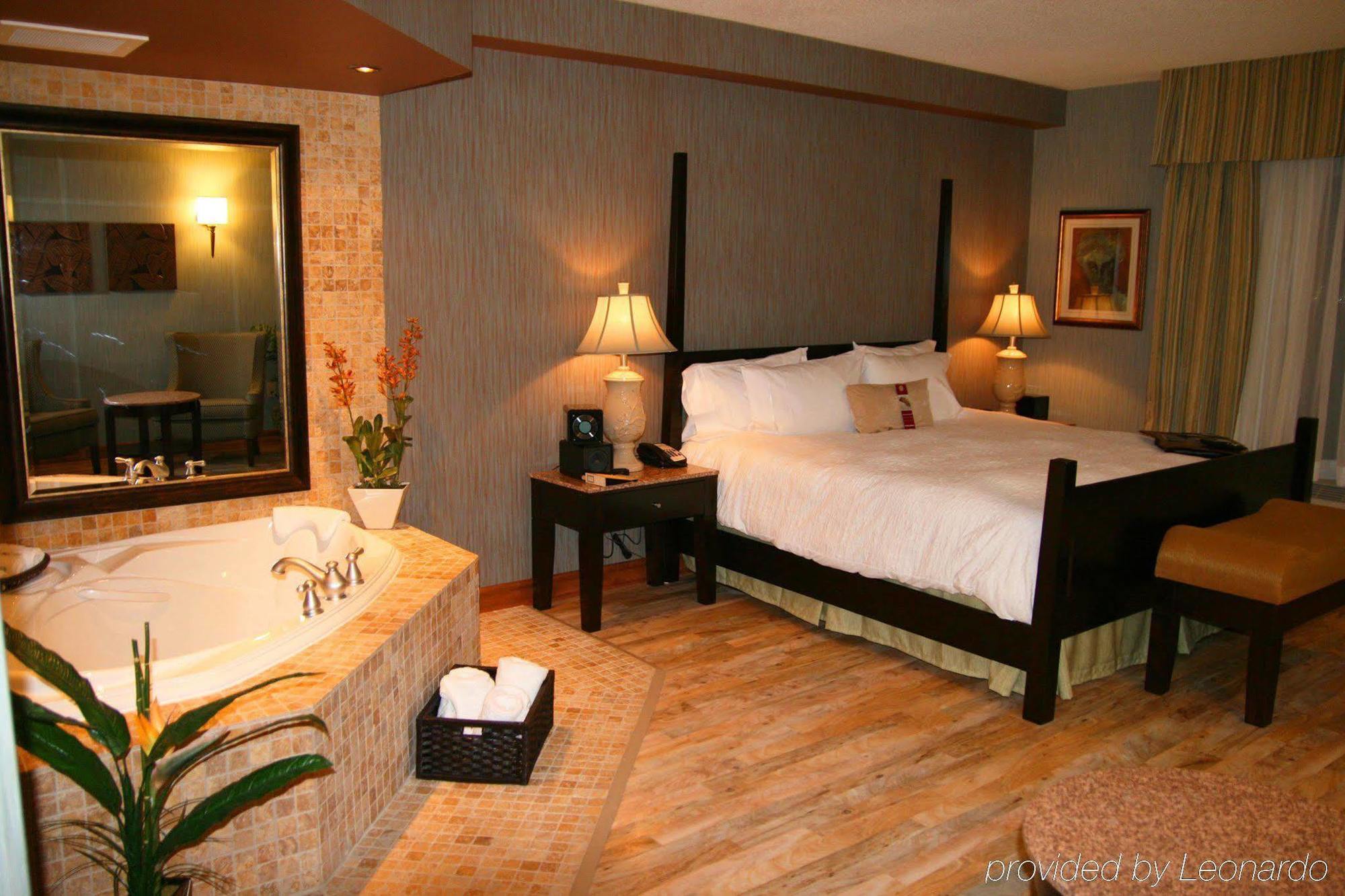 Hampton Inn & Suites By Hilton Moncton Habitación foto